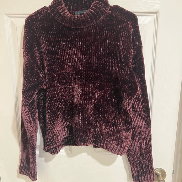 SANCTUARY BURGUNDY CHENILLE SWEATER - Picture 7 of 7